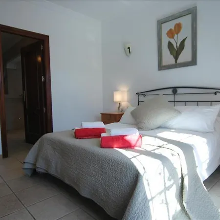 Playa Del Flamingo - A Lovely 4 Bedroom - Great Location - A Short Walk To The Beach Villa Playa Blanca (Lanzarote)