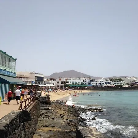 Playa Del Flamingo - A Lovely 4 Bedroom - Great Location - A Short Walk To The Beach * Playa Blanca (Lanzarote)