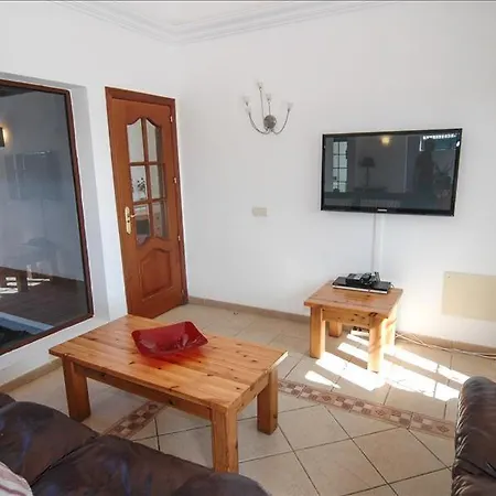 Playa Del Flamingo - A Lovely 4 Bedroom - Great Location - A Short Walk To The Beach